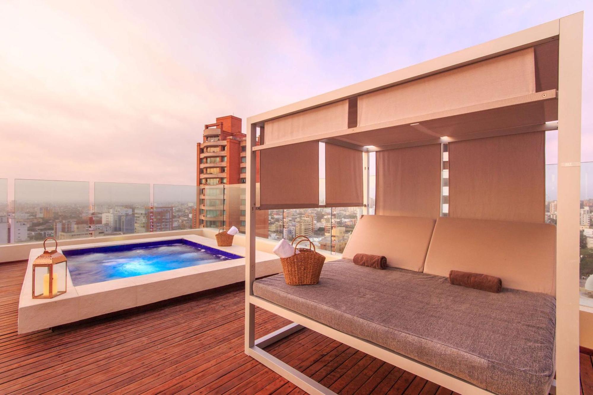 Nh Collection Royal Smartsuites Barranquilla  Exterior photo