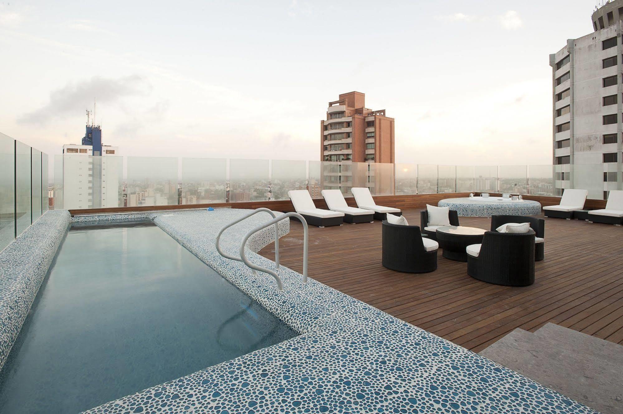 Nh Collection Royal Smartsuites Barranquilla  Exterior photo